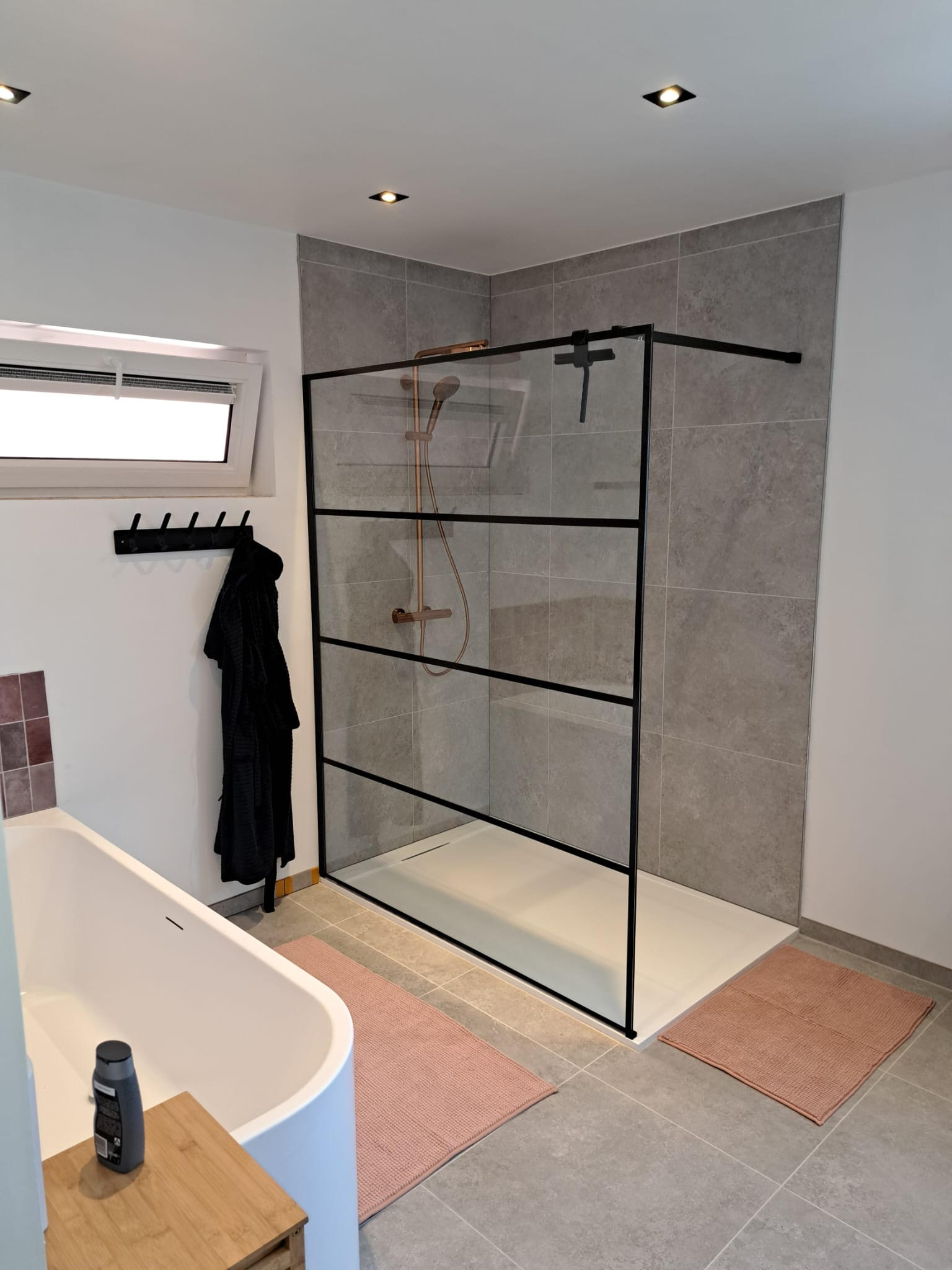 Badkamerrenovatie met inloopdouche