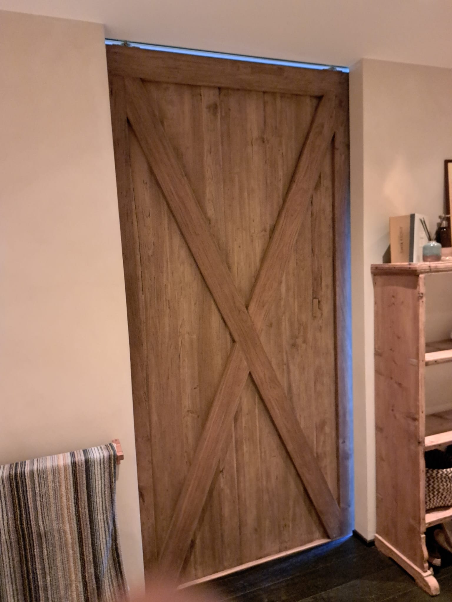 Houten schuifdeur in landelijke stijl
